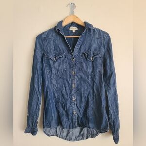 Cloth and Stone lightweight denim button down top size s